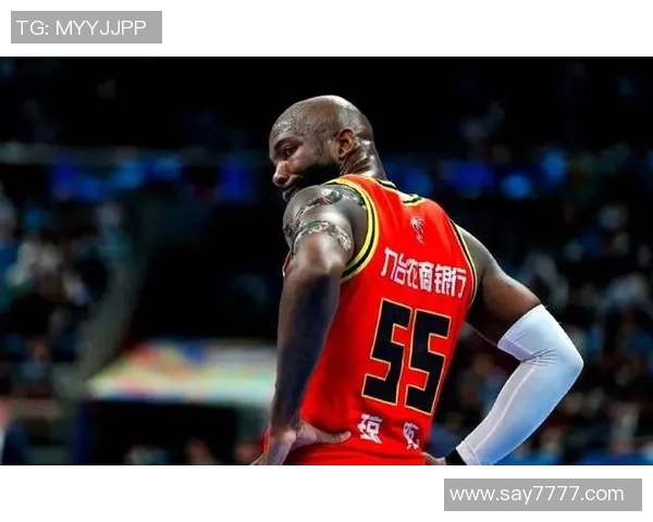 琼斯自信谈CBA表现称退役后当教练是愚蠢选择